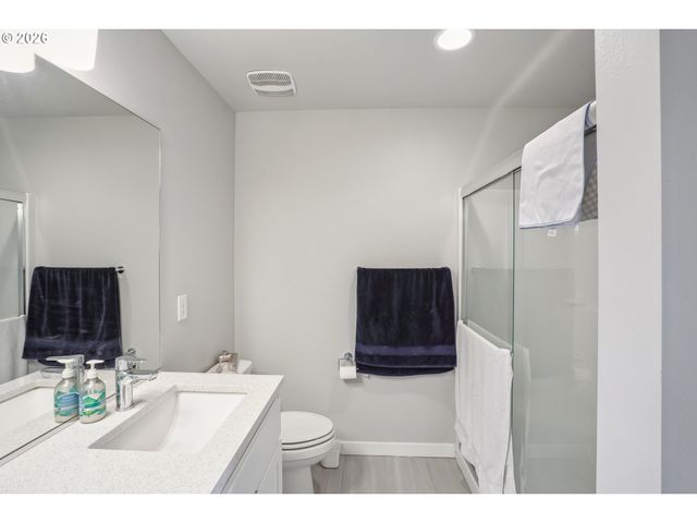 12045 Se 5TH St, Vancouver, WA 98683