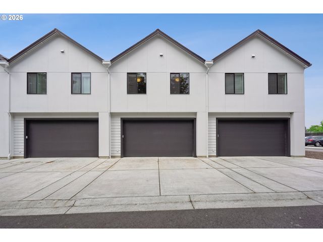 12045 Se 5TH St, Vancouver, WA 98683