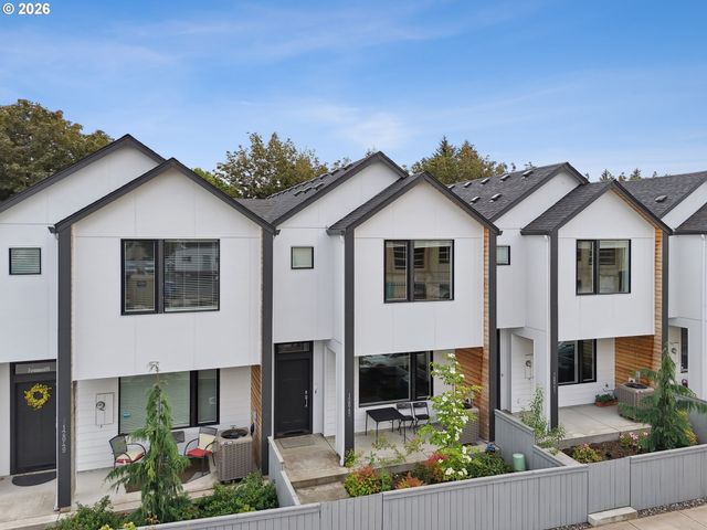 12045 Se 5TH St, Vancouver, WA 98683