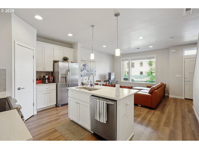 12045 Se 5TH St, Vancouver, WA 98683