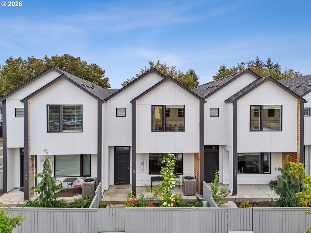 12045 Se 5TH St, Vancouver, WA 98683