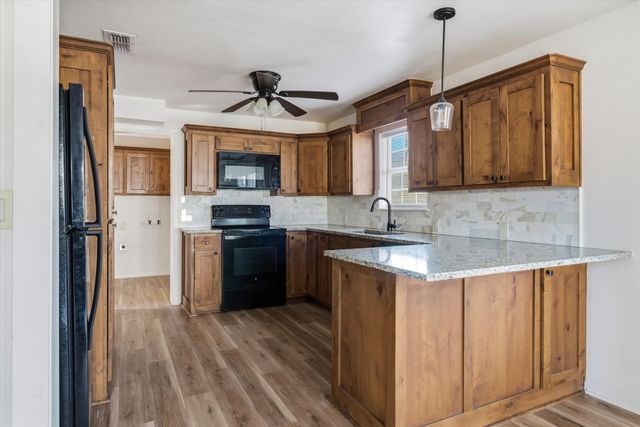 111 W Wolfe Street, Grand Saline, TX 75140