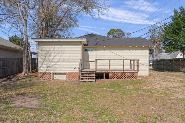 111 W Wolfe Street, Grand Saline, TX 75140