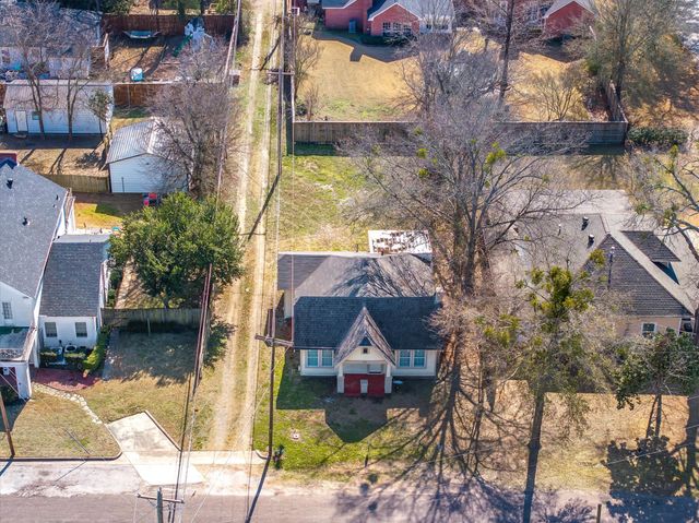 111 W Wolfe Street, Grand Saline, TX 75140