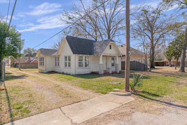 111 W Wolfe Street, Grand Saline, TX 75140