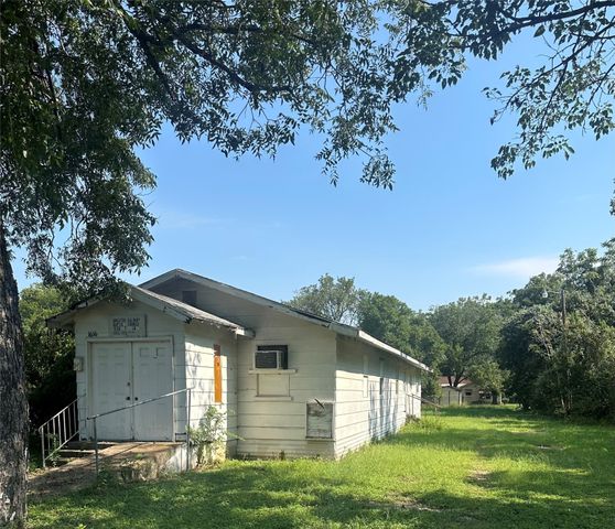 1616 E Walnut Street, Waco, TX 76704