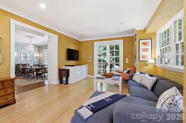 937 Granville Road, Charlotte, NC 28207