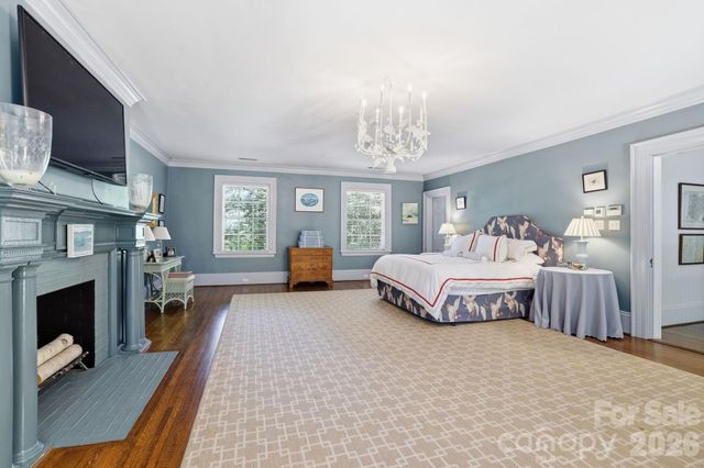 937 Granville Road, Charlotte, NC 28207