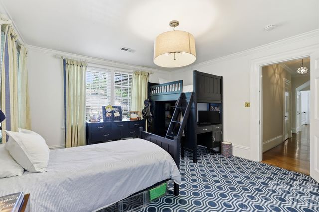 937 Granville Road, Charlotte, NC 28207