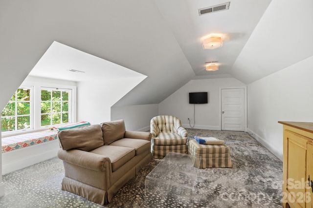 937 Granville Road, Charlotte, NC 28207