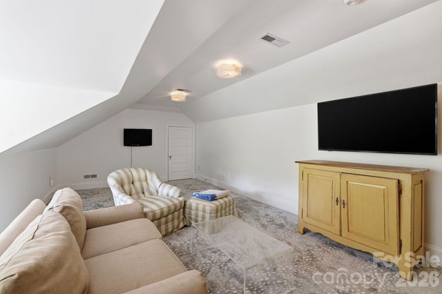 937 Granville Road, Charlotte, NC 28207