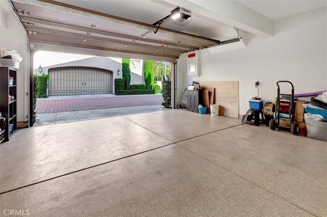 67 Hanging Garden, Irvine, CA 92620