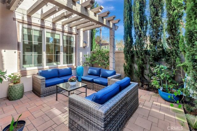 67 Hanging Garden, Irvine, CA 92620