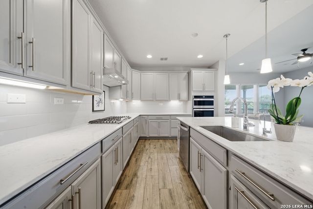 27613 LODGE POLE PNE, Boerne, TX 78015