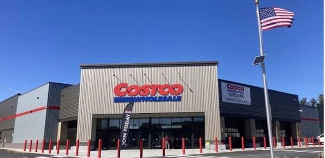 41 Essex Road, Sharon, MA 02067