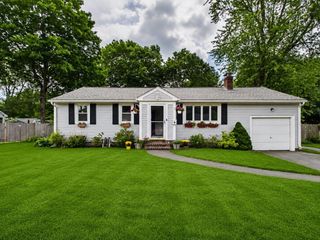 41 Essex Road, Sharon, MA 02067