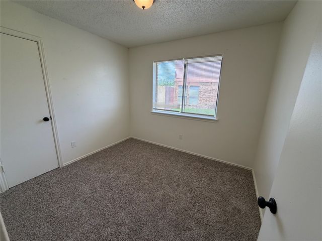 719 Westover Drive, Lancaster, TX 75134