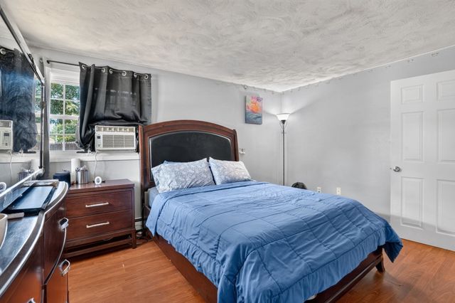 223 Elsie Rd, Brockton, MA 02302