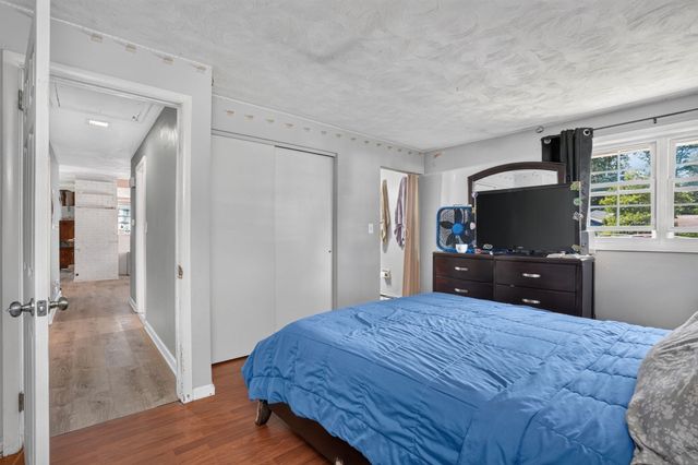 223 Elsie Rd, Brockton, MA 02302