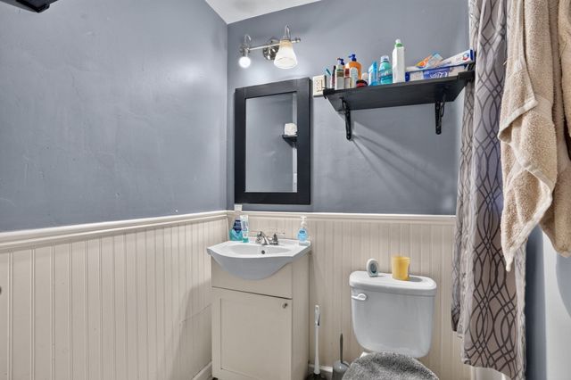 223 Elsie Rd, Brockton, MA 02302