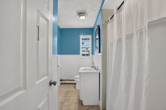 223 Elsie Rd, Brockton, MA 02302
