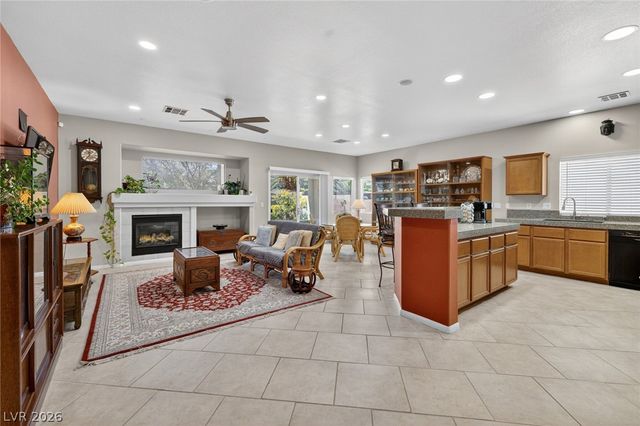 4467 Verdiccio Avenue, Las Vegas, NV 89141