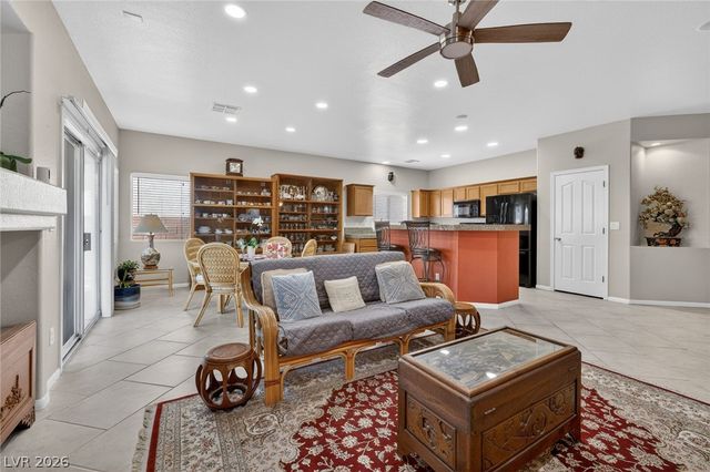 4467 Verdiccio Avenue, Las Vegas, NV 89141