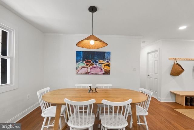 9221 WEANT DR, Great Falls, VA 22066