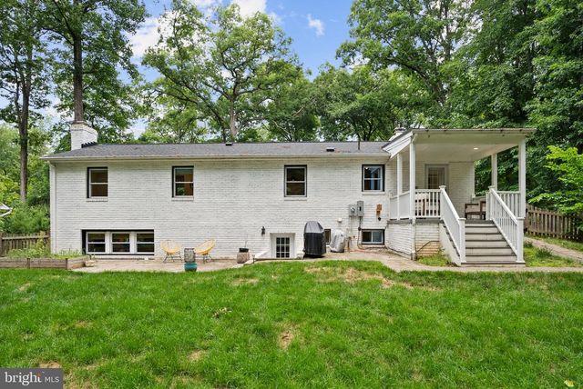 9221 WEANT DR, Great Falls, VA 22066