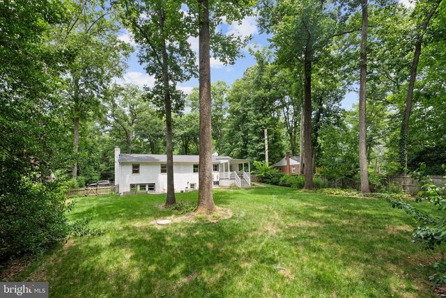9221 WEANT DR, Great Falls, VA 22066