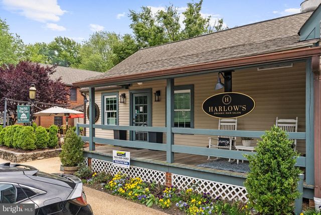 9221 WEANT DR, Great Falls, VA 22066