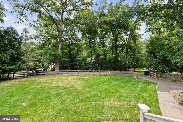 9221 WEANT DR, Great Falls, VA 22066