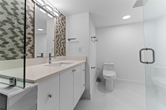 7135 Collins Avenue 1535, Miami Beach, FL 33141