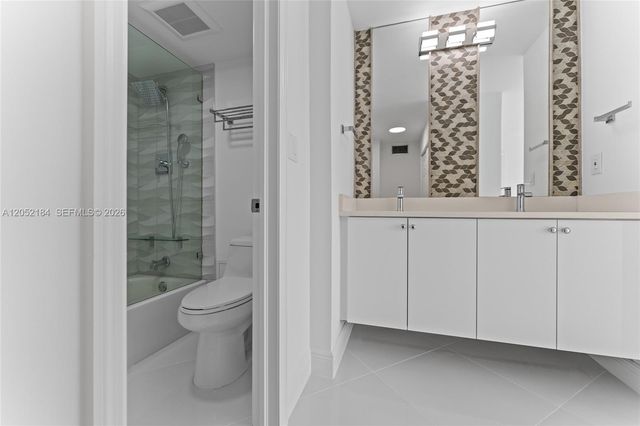 7135 Collins Avenue 1535, Miami Beach, FL 33141