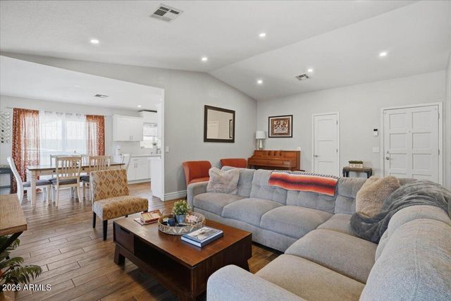 755 E PALOMINO Drive, Gilbert, AZ 85296