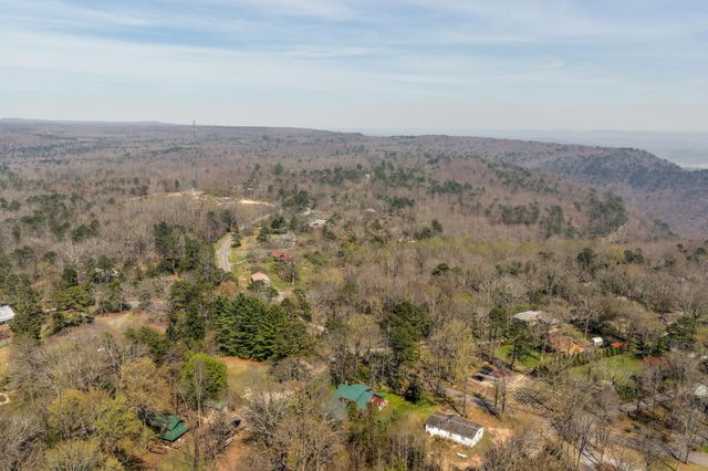 98 Gadsden Avenue, Menlo, GA 30731
