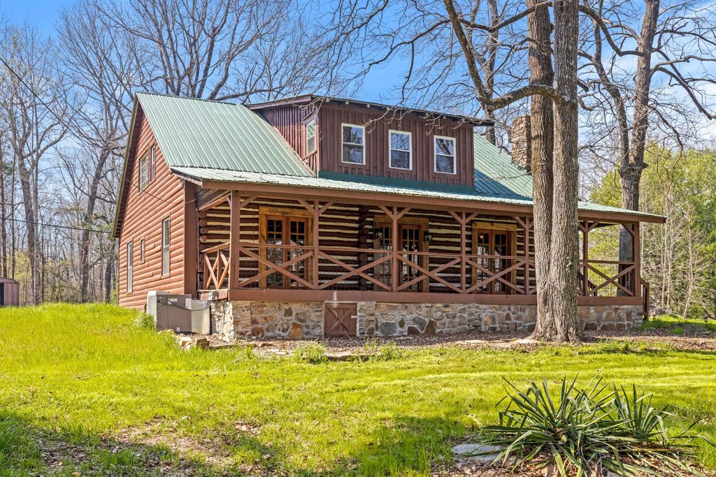 98 Gadsden Avenue, Menlo, GA 30731