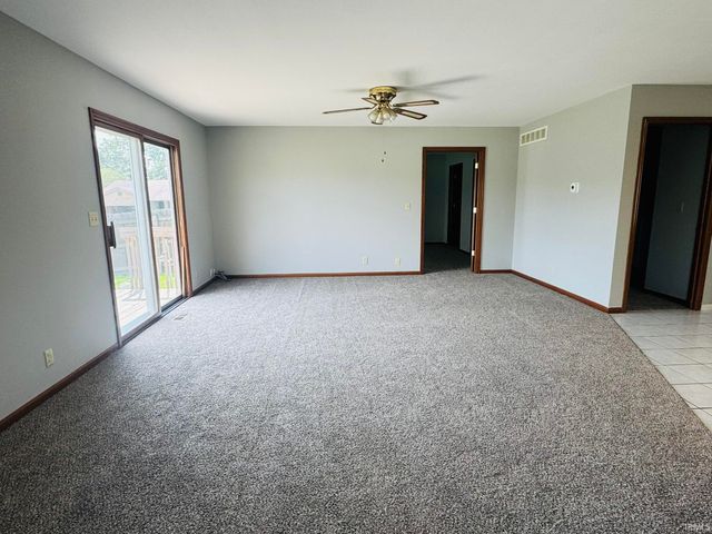 110 Lyn Dee Court, New Carlisle, IN 46552