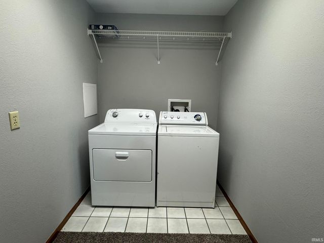 110 Lyn Dee Court, New Carlisle, IN 46552