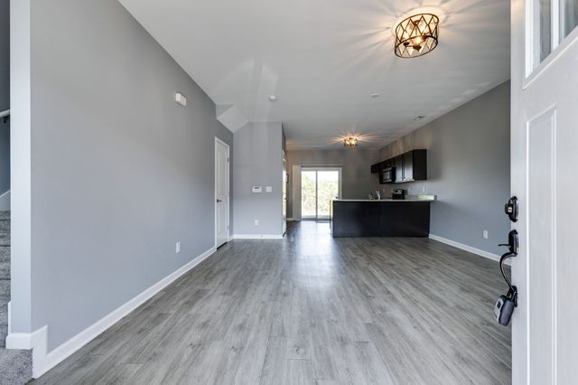4096 George Buchanan Dr, La Vergne, TN 37086