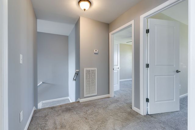 4096 George Buchanan Dr, La Vergne, TN 37086