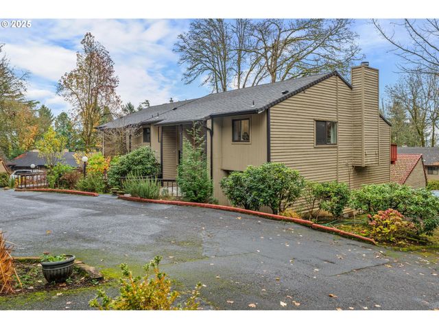 2802 TREETOP Ln, West Linn, OR 97068