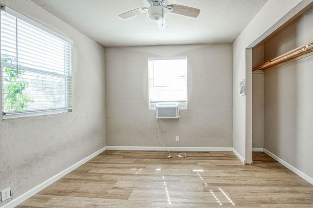 2450 Knowles Street, Selma, CA 93662