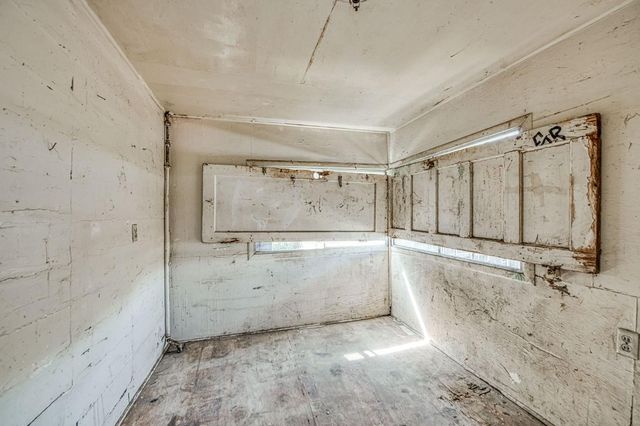 2450 Knowles Street, Selma, CA 93662