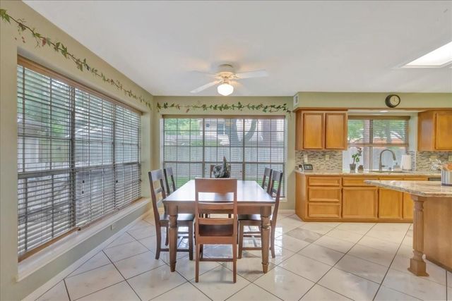 2031 Hillside Oak Lane, Houston, TX 77062
