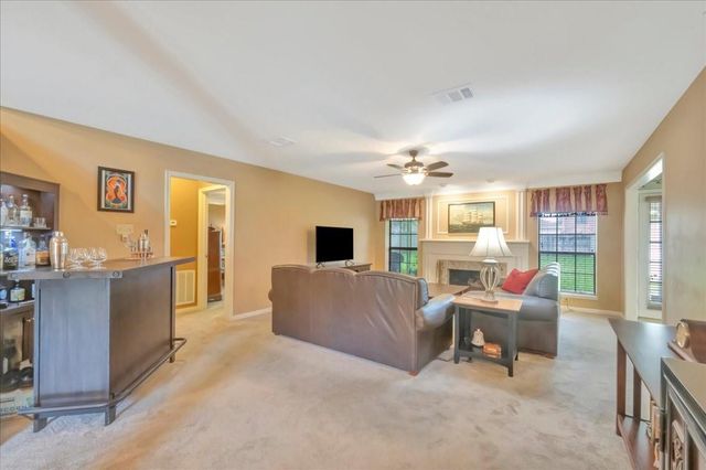 2031 Hillside Oak Lane, Houston, TX 77062