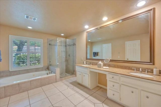 2031 Hillside Oak Lane, Houston, TX 77062