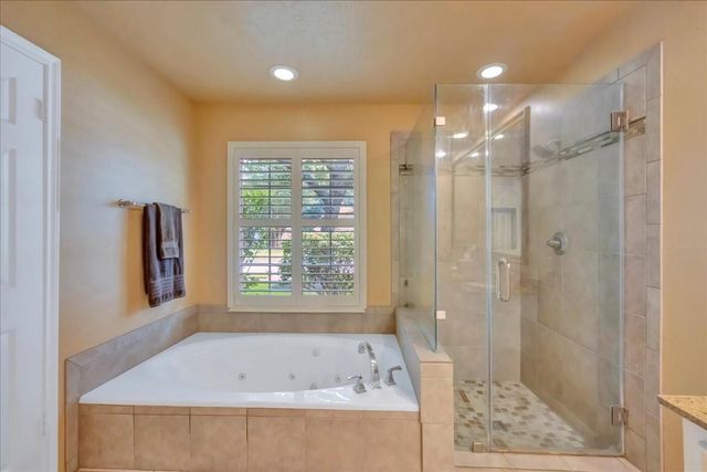 2031 Hillside Oak Lane, Houston, TX 77062