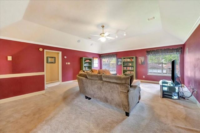 2031 Hillside Oak Lane, Houston, TX 77062