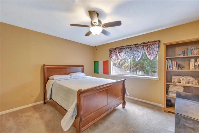 2031 Hillside Oak Lane, Houston, TX 77062